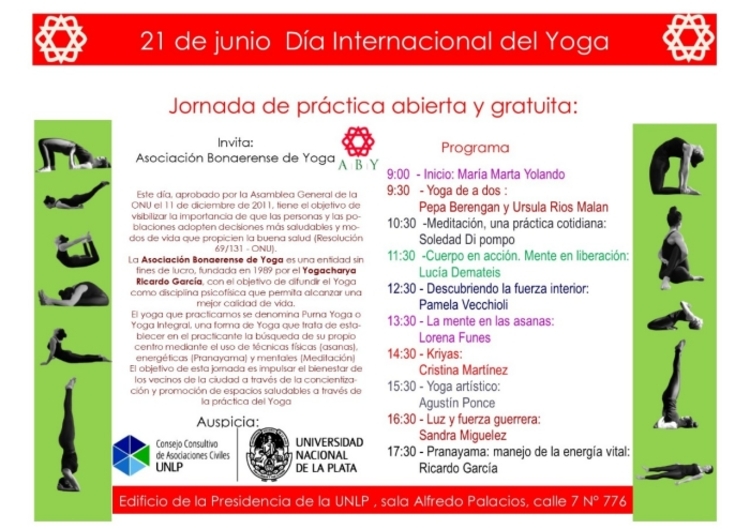 Día Internacional del Yoga en la Universidad 2018 interiores
